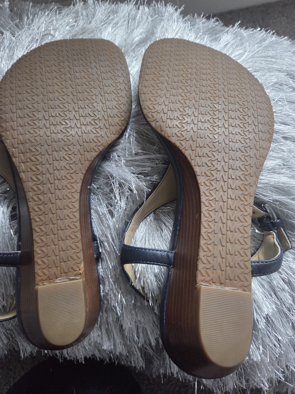 Michael Kors Navy Leather T-Strap Sandals - Picture 7 of 15